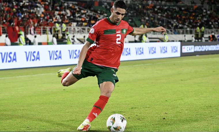 أشرف حكيمي ضمن قائمة أفضل 30 لاعبا في العالم لعام 2026